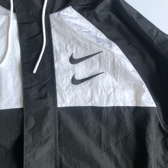 NWT Nike NSW hooded jacket Woven - Picture 4 of 6